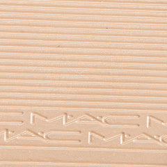 Double-Gleam MAC EXTRA DIMENSION SKINFINISH