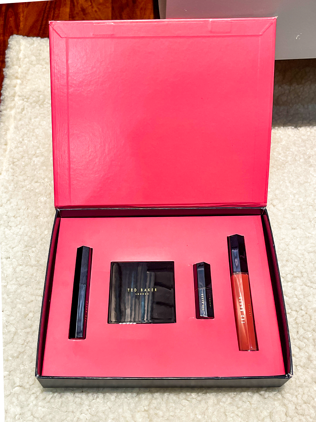 Wedding Beauty Gift Box ( 7 Products)