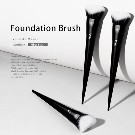 Kat von D Lock-It Edge Foundation Brush #10