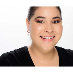 Huda beauty N.Y.M.P  All over glow highlighter